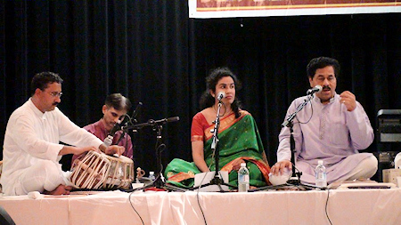 Satish Tare accompanying Ravindra Sathe Satish Tare accompanying Ravindra Sathe