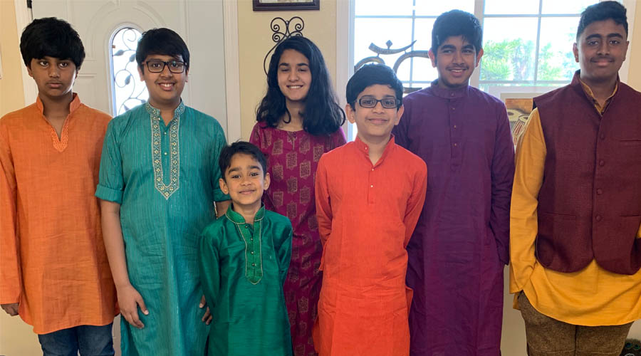 In-loving-memory-of-Madhav-Tare-2019-students-group-1