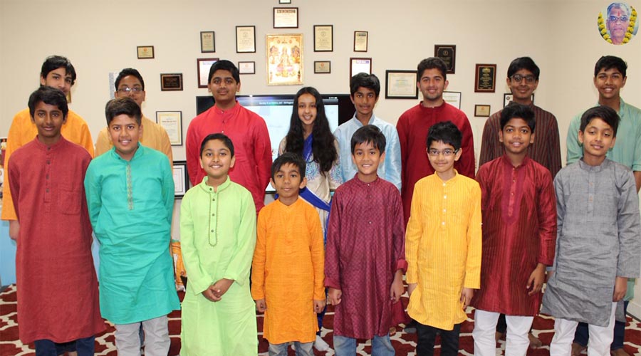 In-loving-memory-of-Madhav-Tare-2019-students-group-10