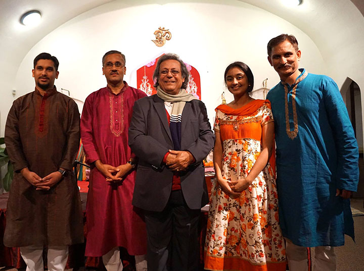 Satish Tare with Guru Pt. Swapan-Chaudhary