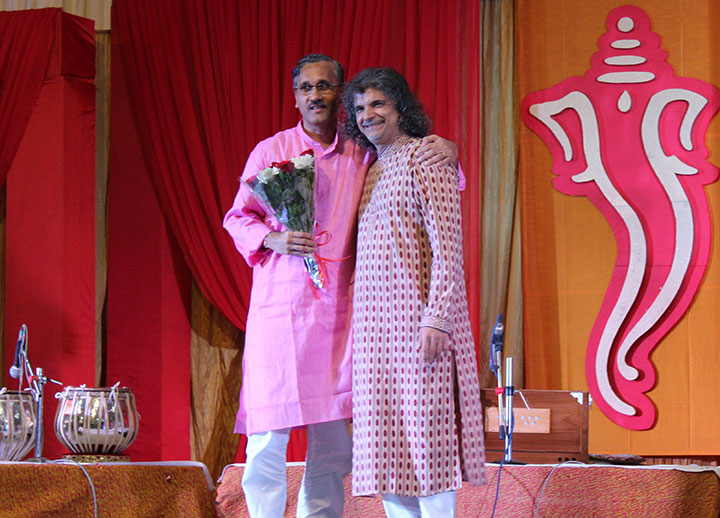 Satish-Tare-with-Pt.-Ramdas-Palsule